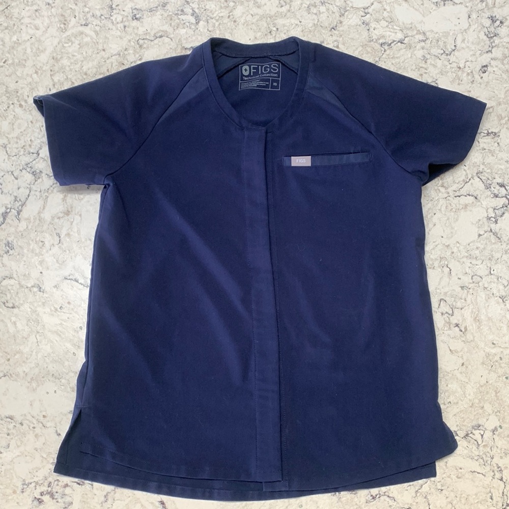 FIGS scrub top
